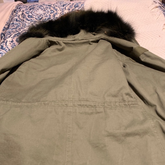 Aqua Capsule Macys Fur Parka !!! Beautiful sz Small oversized reversible!!! - Picture 6 of 7